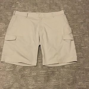 Men’s cargo shorts by Nikefolf